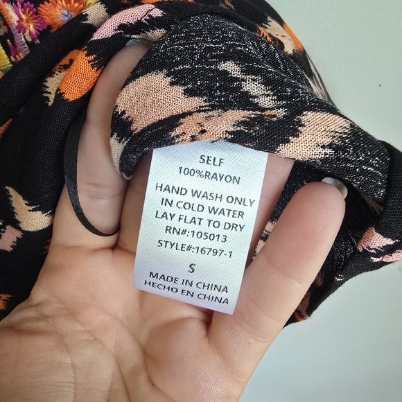 Savanna Jane New Vera Embroidered Black Floral Halter Tie Tank Top Size Small - Picture 11 of 12